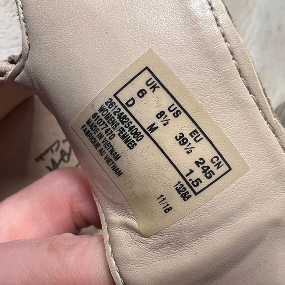 Clarks womens wedge size 8.5 - Picture 6 of 7
